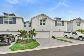 5766 SE Edgewater Circle, Stuart, FL 34997