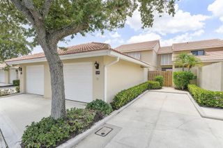 119 OLD MEADOW Way, Palm Beach Gardens, FL 33418