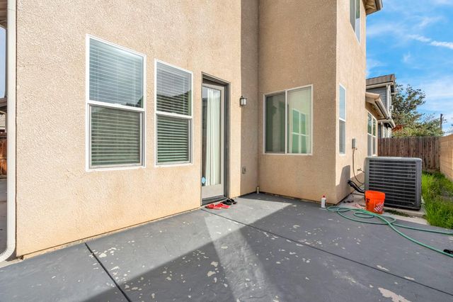 4421 W Pinsapo Drive, Fresno, CA 93722