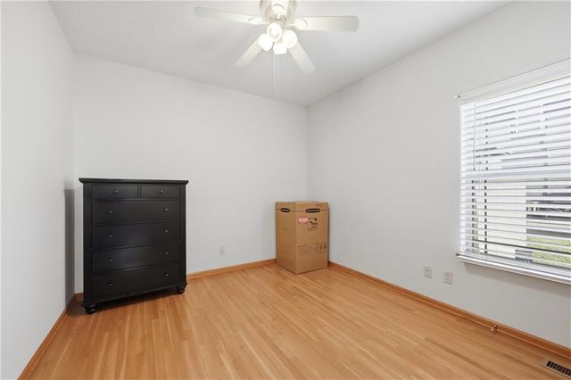 2126 NE Sparta Drive, Blue Springs, MO 64029