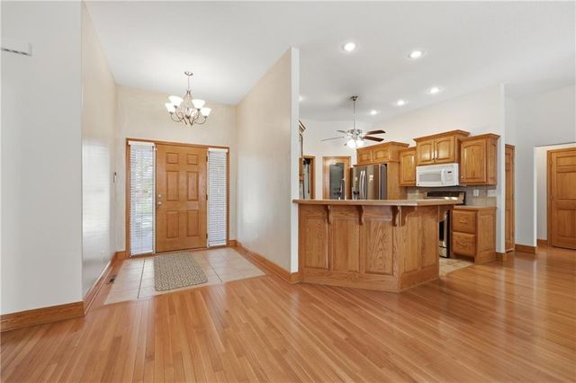 2126 NE Sparta Drive, Blue Springs, MO 64029