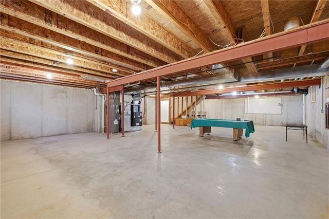 2126 NE Sparta Drive, Blue Springs, MO 64029
