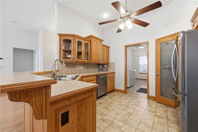 2126 NE Sparta Drive, Blue Springs, MO 64029