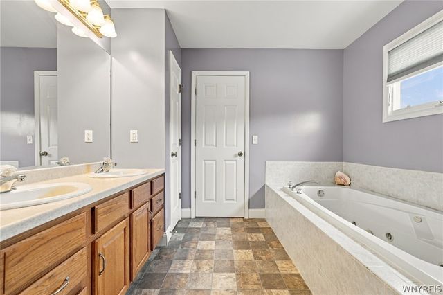151 Independence Lane, Grand Island, NY 14072