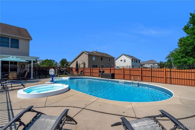 151 Independence Lane, Grand Island, NY 14072