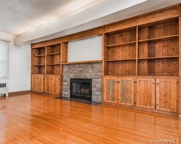 80-07 215th Street, Hollis Hills, NY 11427