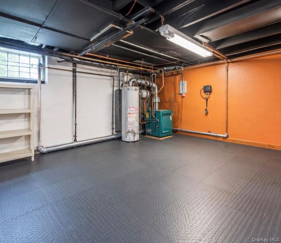 80-07 215th Street, Hollis Hills, NY 11427