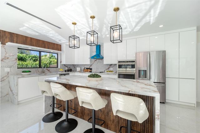 13800 SW 79th Ct, Palmetto Bay, FL 33158