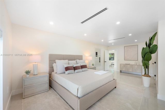 13800 SW 79th Ct, Palmetto Bay, FL 33158