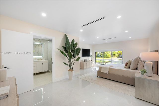 13800 SW 79th Ct, Palmetto Bay, FL 33158