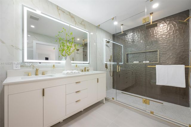 13800 SW 79th Ct, Palmetto Bay, FL 33158