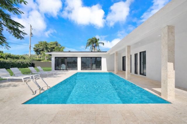 13800 SW 79th Ct, Palmetto Bay, FL 33158