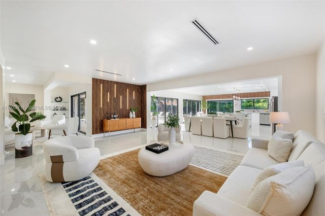 13800 SW 79th Ct, Palmetto Bay, FL 33158