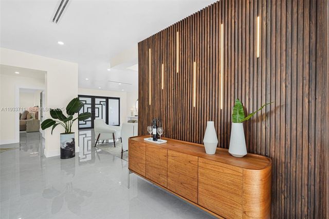 13800 SW 79th Ct, Palmetto Bay, FL 33158