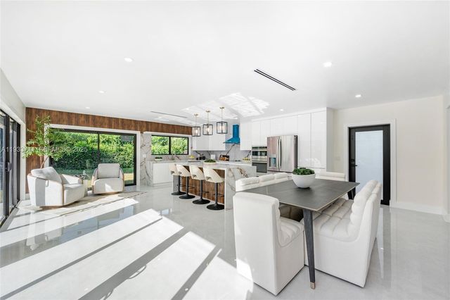 13800 SW 79th Ct, Palmetto Bay, FL 33158