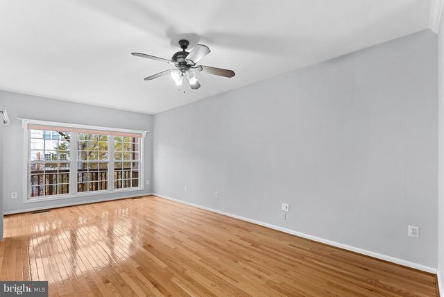 13584 CEDAR RUN LN, Herndon, VA 20171