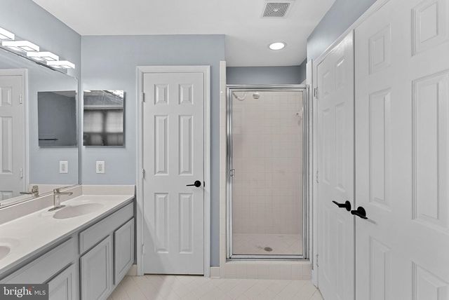 13584 CEDAR RUN LN, Herndon, VA 20171