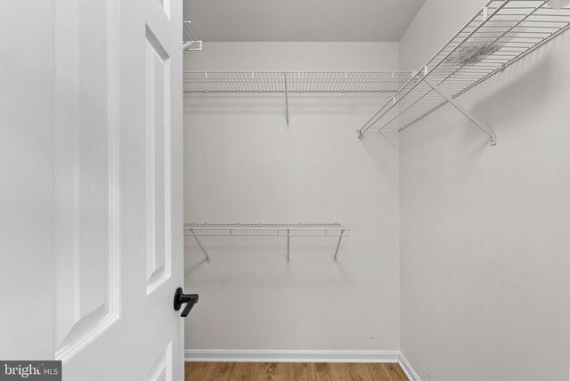 13584 CEDAR RUN LN, Herndon, VA 20171