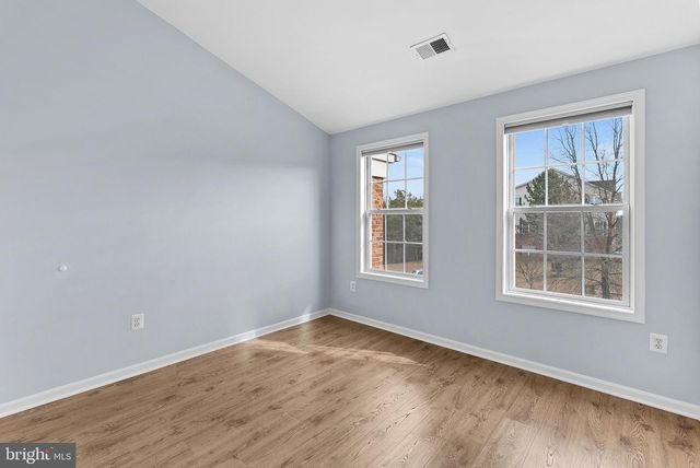 13584 CEDAR RUN LN, Herndon, VA 20171