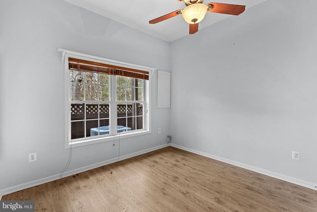 13584 CEDAR RUN LN, Herndon, VA 20171