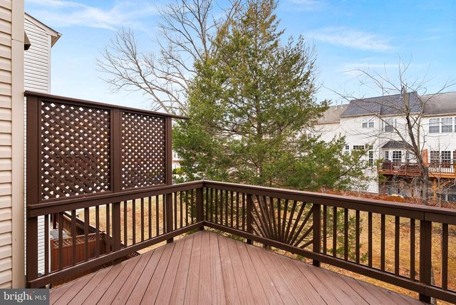 13584 CEDAR RUN LN, Herndon, VA 20171