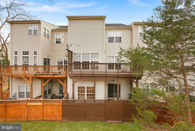 13584 CEDAR RUN LN, Herndon, VA 20171