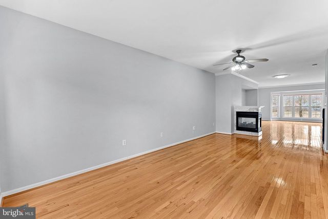 13584 CEDAR RUN LN, Herndon, VA 20171