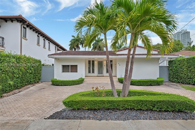 35 SW 20th Rd, Miami, FL 33129