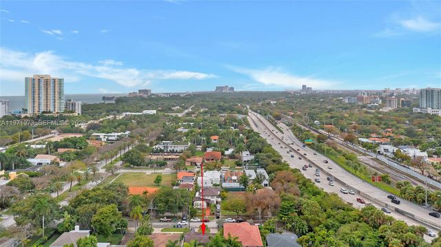 35 SW 20th Rd, Miami, FL 33129