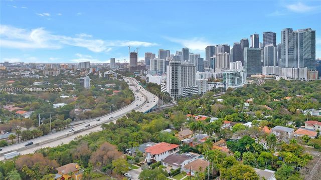 35 SW 20th Rd, Miami, FL 33129