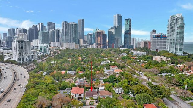 35 SW 20th Rd, Miami, FL 33129