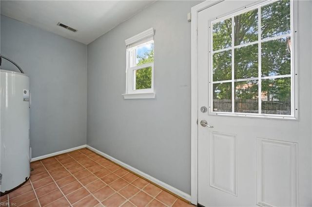 1213 Aztec CT, Virginia Beach, VA 23454