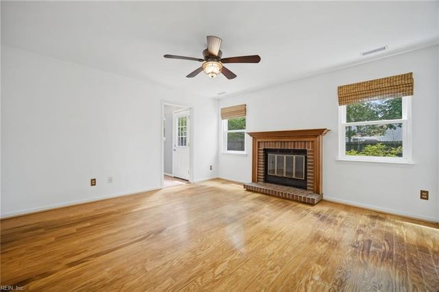1213 Aztec CT, Virginia Beach, VA 23454