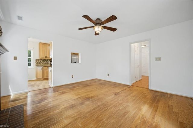 1213 Aztec CT, Virginia Beach, VA 23454