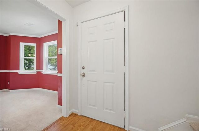 1213 Aztec CT, Virginia Beach, VA 23454