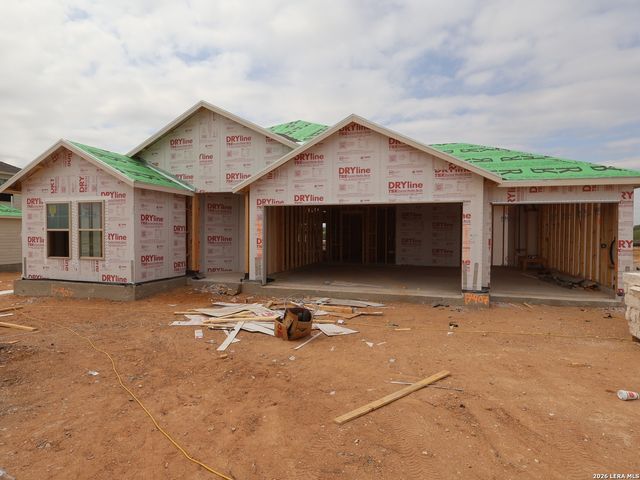 17407 Elder Walnut Drive, Elmendorf, TX 78112