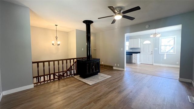 4295 NW 11th Street, Des Moines, IA 50313