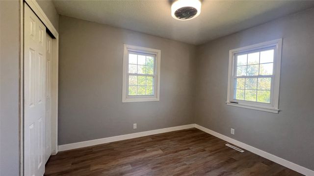 4295 NW 11th Street, Des Moines, IA 50313