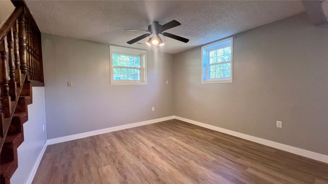 4295 NW 11th Street, Des Moines, IA 50313
