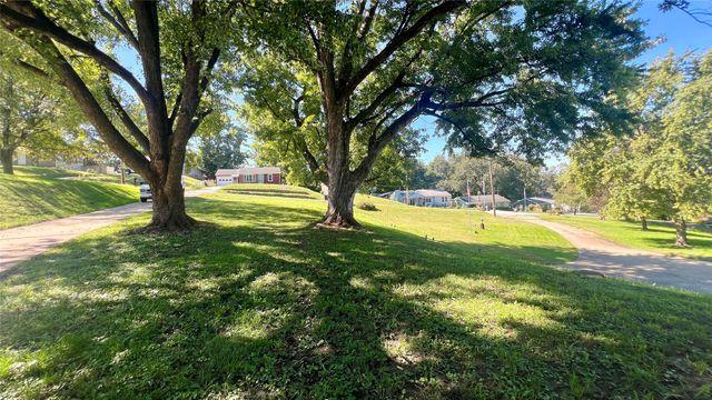 4295 NW 11th Street, Des Moines, IA 50313