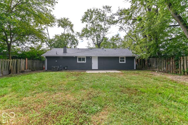 9226 Rochelle Drive, Indianapolis, IN 46235