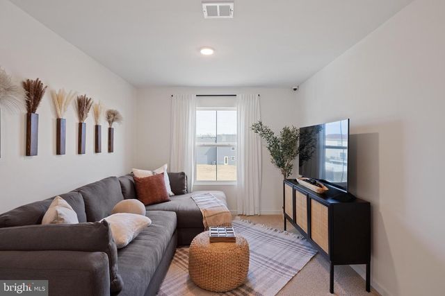 265 VALOR LANE, Martinsburg, WV 25405