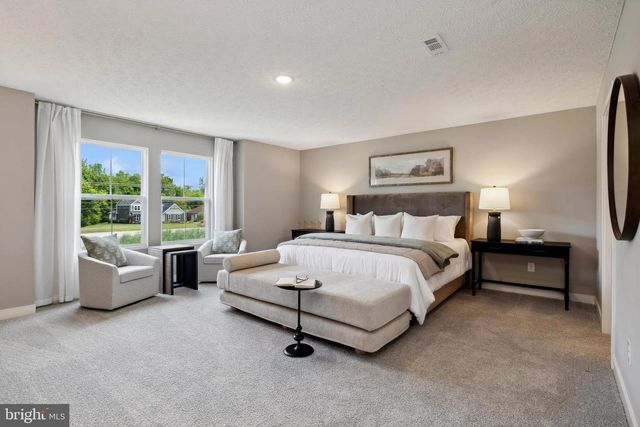 265 VALOR LANE, Martinsburg, WV 25405