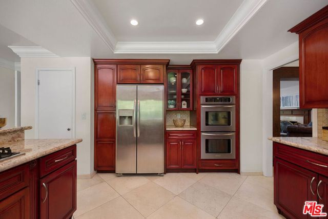 2024 San Ysidro Drive, Beverly Hills, CA 90210