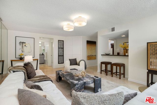 2024 San Ysidro Drive, Beverly Hills, CA 90210