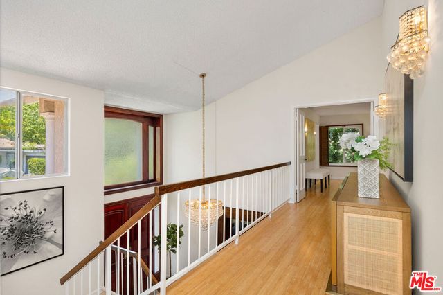2024 San Ysidro Drive, Beverly Hills, CA 90210