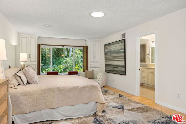 2024 San Ysidro Drive, Beverly Hills, CA 90210