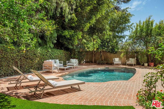2024 San Ysidro Drive, Beverly Hills, CA 90210