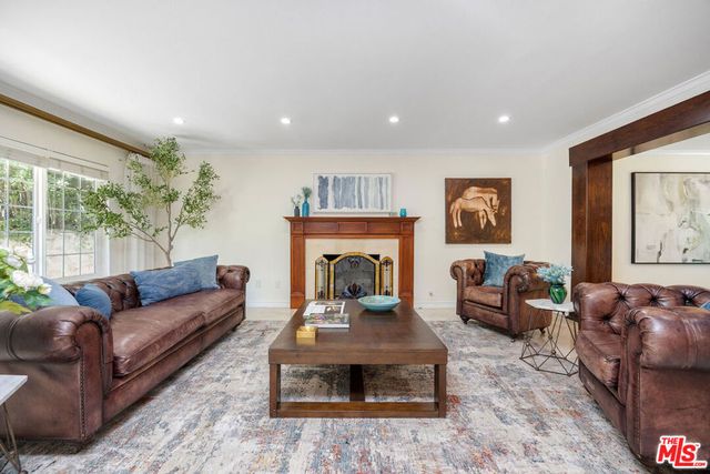 2024 San Ysidro Drive, Beverly Hills, CA 90210