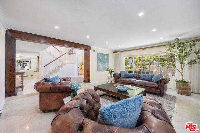 2024 San Ysidro Drive, Beverly Hills, CA 90210